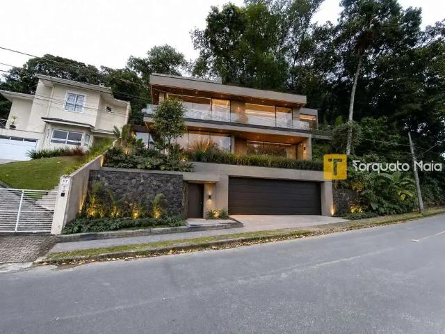 Terreno / Lote para Venda em Joinville/SC América