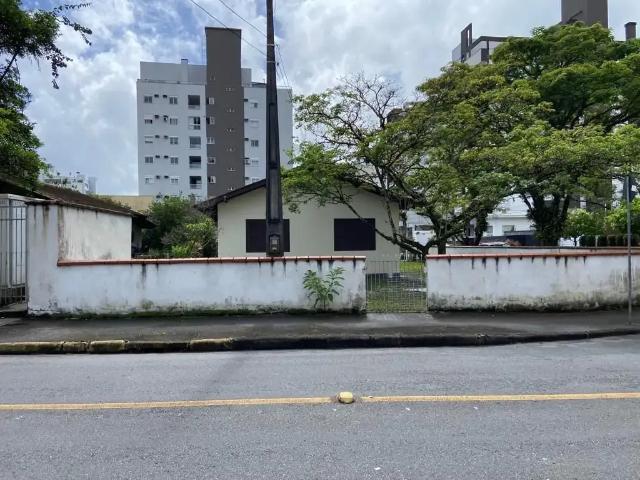 Terreno / Lote para Venda em Joinville/SC América