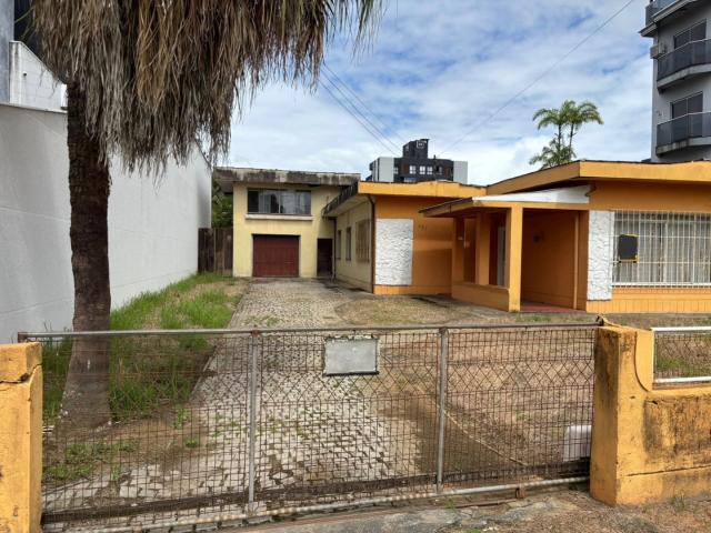 Terreno / Lote para Venda em Joinville/SC América