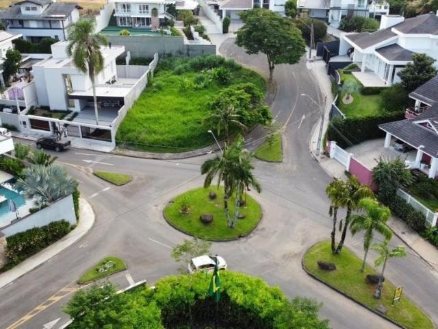 Terreno / Lote para Venda em Joinville/SC América