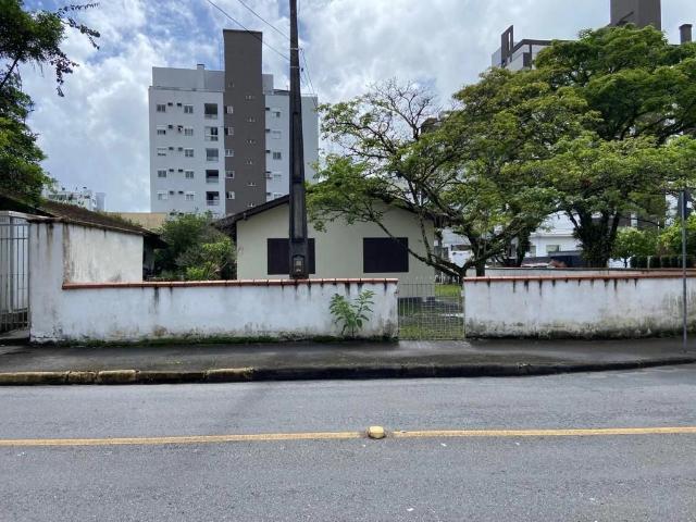 Terreno / Lote para Venda em Joinville/SC América