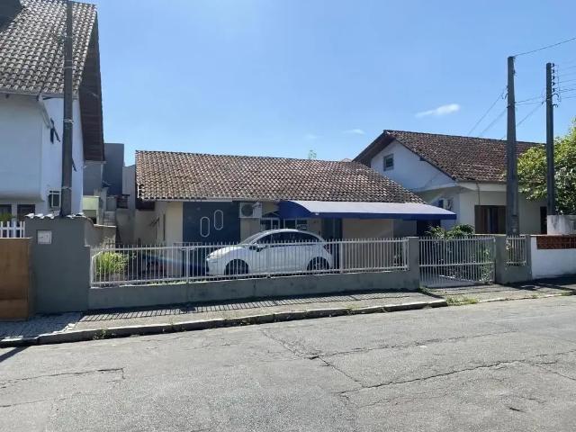 Terreno / Lote para Venda em Joinville/SC Costa e Silva 3 Quartos