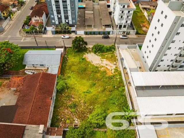 Terreno / Lote para Venda em Joinville/SC Costa e Silva