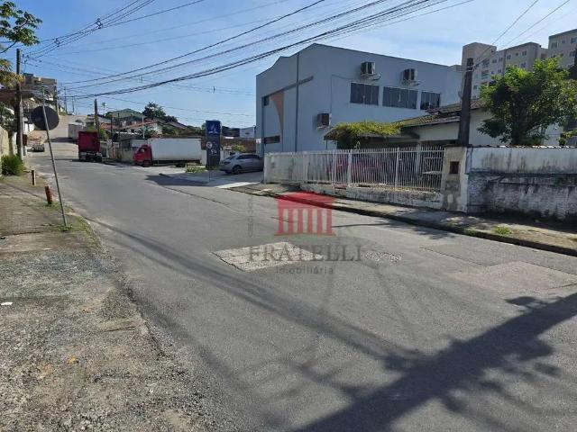 Terreno / Lote para Venda em Joinville/SC Floresta