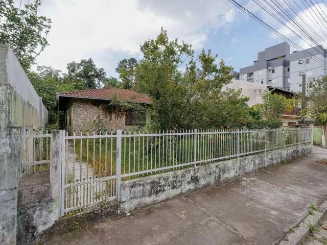 Terreno / Lote para Venda em Joinville/SC Floresta