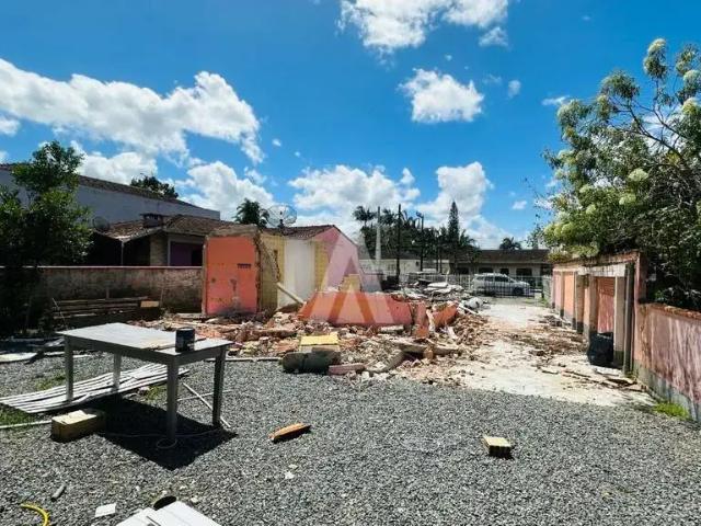 Terreno / Lote para Venda em Joinville/SC Floresta