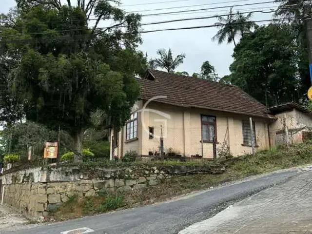 Terreno / Lote para Venda em Joinville/SC Floresta