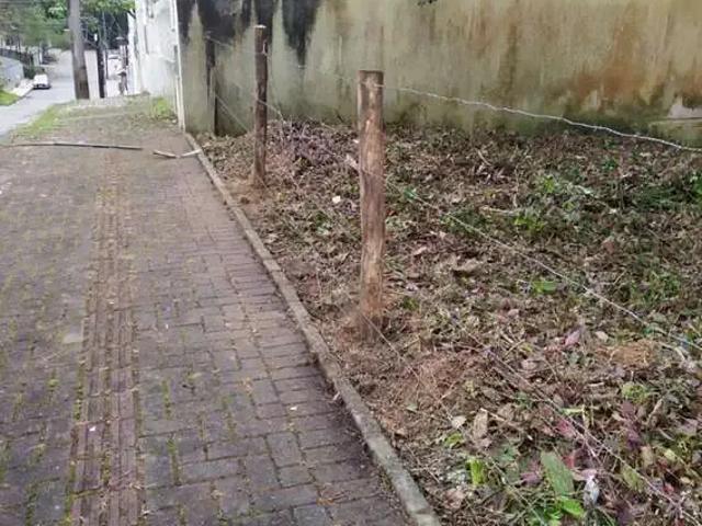 Terreno / Lote para Venda em Joinville/SC Glória