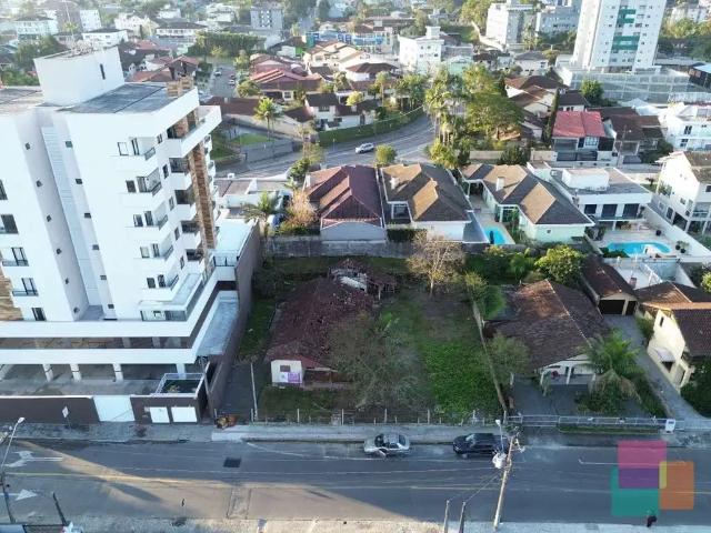 Terreno / Lote para Venda em Joinville/SC Glória
