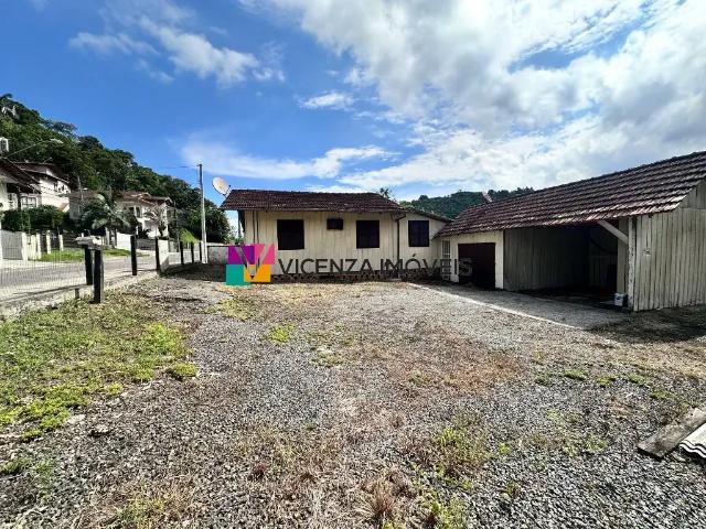 Terreno / Lote para Venda em Joinville/SC Glória