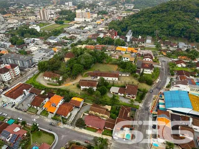 Terreno / Lote para Venda em Joinville/SC Glória