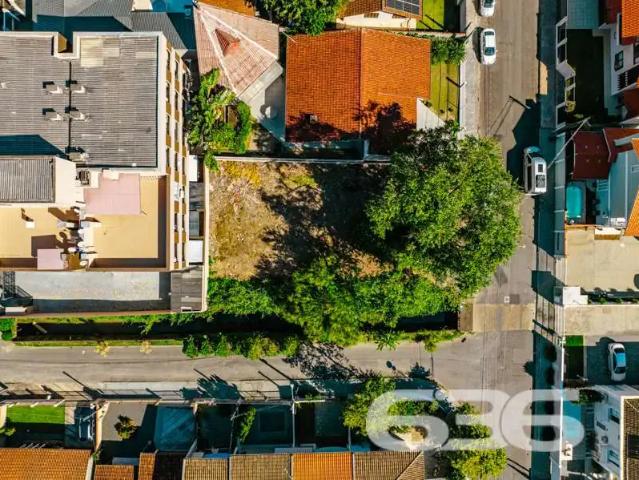 Terreno / Lote para Venda em Joinville/SC Glória