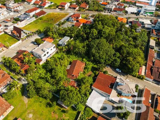 Terreno / Lote para Venda em Joinville/SC Guanabara