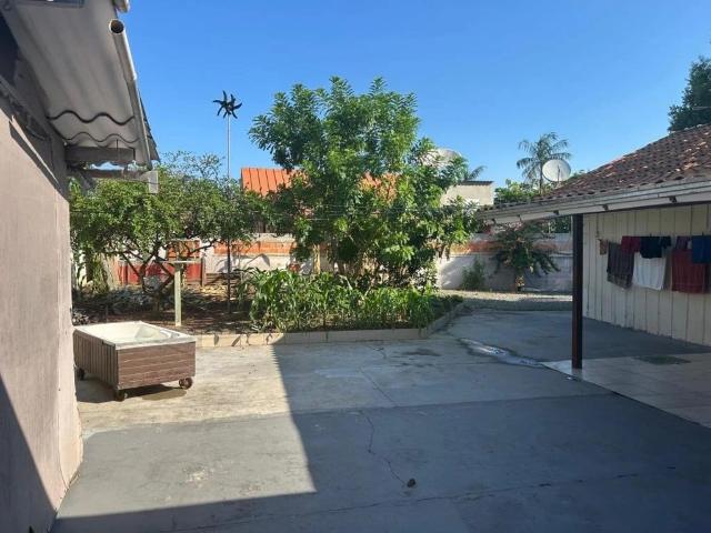 Terreno / Lote para Venda em Joinville/SC Iririú 3 Quartos
