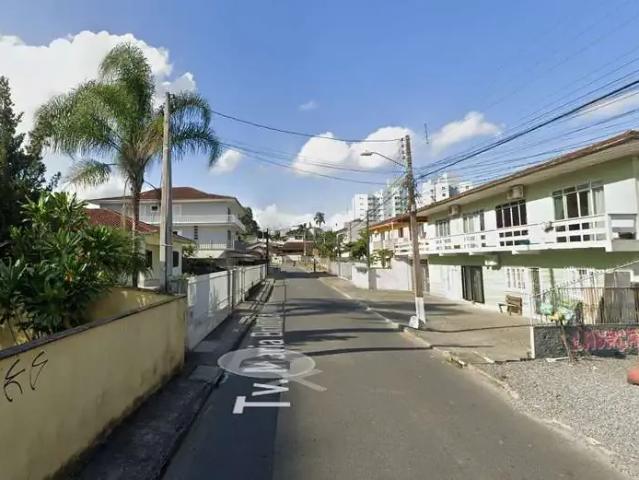 Terreno / Lote para Venda em Joinville/SC Iririú