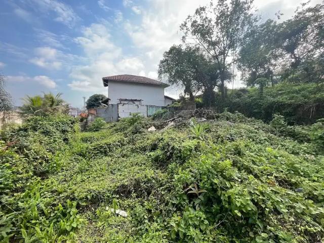Terreno / Lote para Venda em Joinville/SC Iririú
