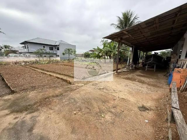 Terreno / Lote para Venda em Joinville/SC Iririú