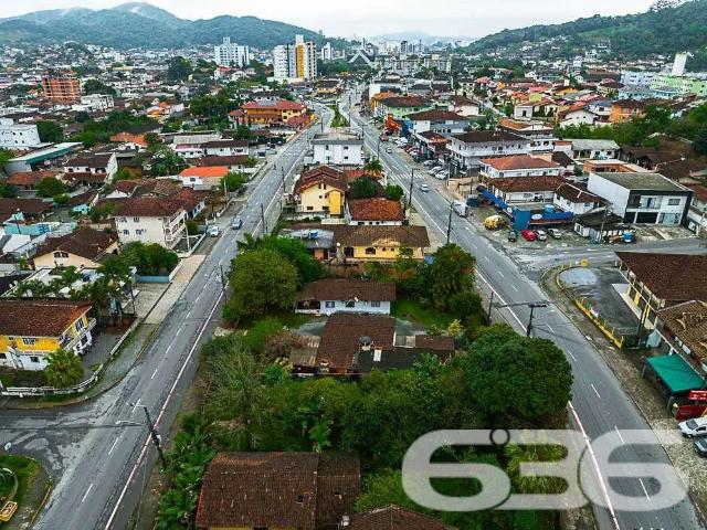 Terreno / Lote para Venda em Joinville/SC Iririú