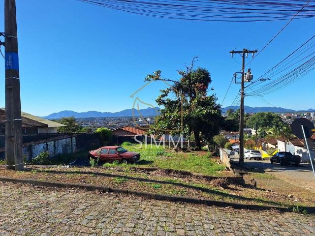 Terreno / Lote para Venda em Joinville/SC Iririú