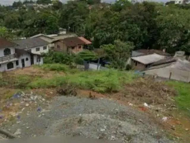 Terreno / Lote para Venda em Joinville/SC Itaum