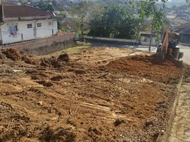 Terreno / Lote para Venda em Joinville/SC Itaum