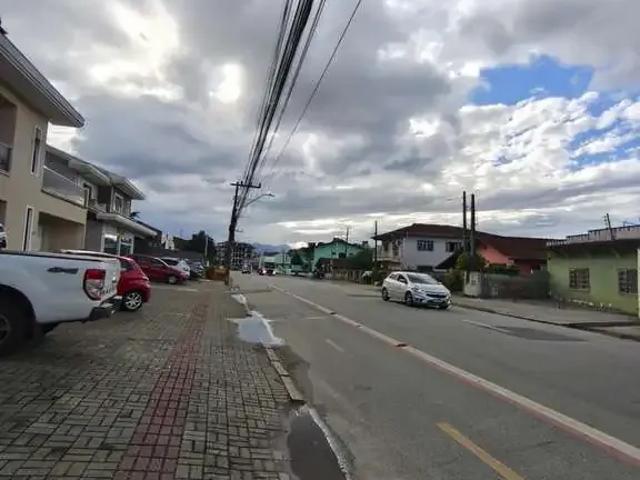 Terreno / Lote para Venda em Joinville/SC Itaum