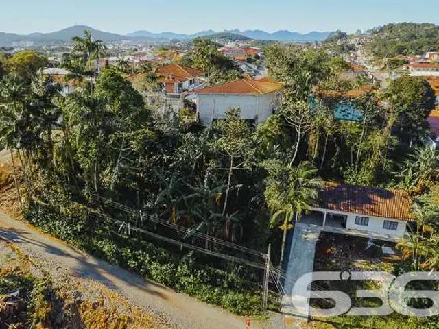 Terreno / Lote para Venda em Joinville/SC Itaum