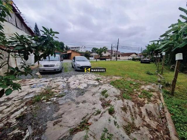 Terreno / Lote para Venda em Joinville/SC Itaum