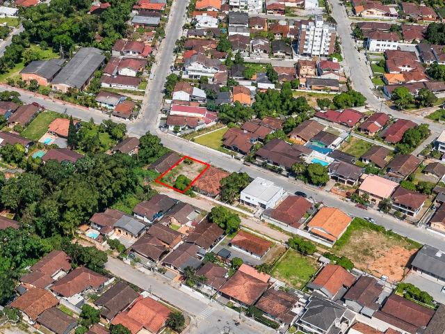 Terreno / Lote para Venda em Joinville/SC Itaum