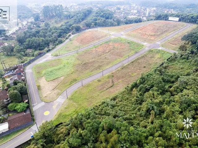 Terreno / Lote para Venda em Joinville/SC Itinga