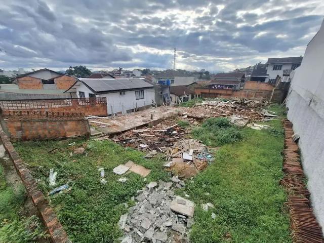 Terreno / Lote para Venda em Joinville/SC Jarivatuba
