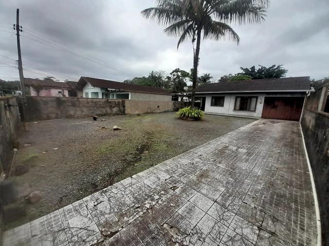 Terreno / Lote para Venda em Joinville/SC João Costa