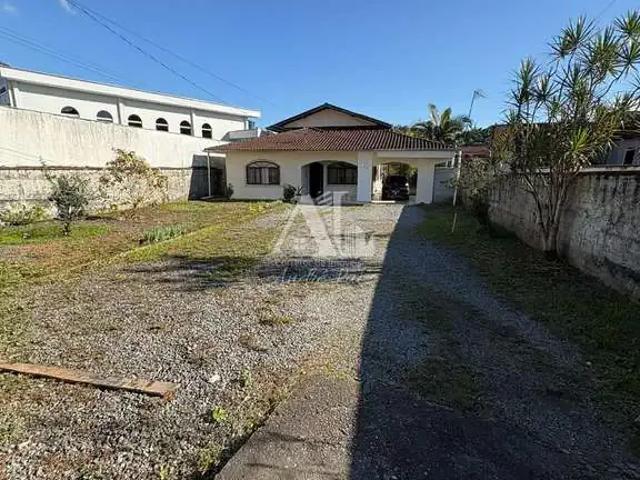 Terreno / Lote para Venda em Joinville/SC Petrópolis 4 Quartos