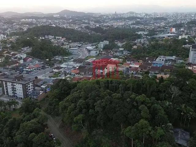 Terreno / Lote para Venda em Joinville/SC Petrópolis