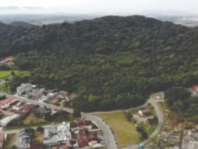 Terreno / Lote para Venda em Joinville/SC Pirabeiraba