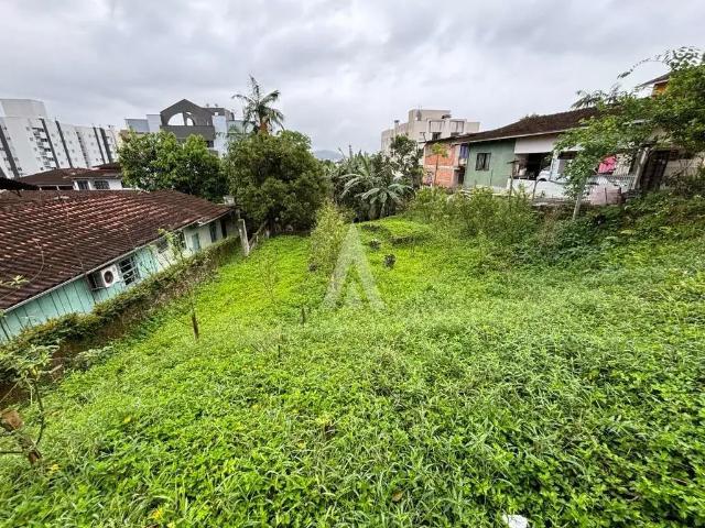 Terreno / Lote para Venda em Joinville/SC Saguaçu