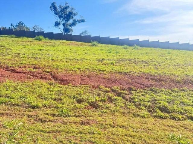 Terreno / Lote para Venda em Jundiaí/SP Ivoturucaia