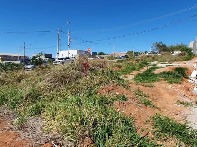 Terreno / Lote para Venda em Jundiaí/SP Jardim Petrópolis