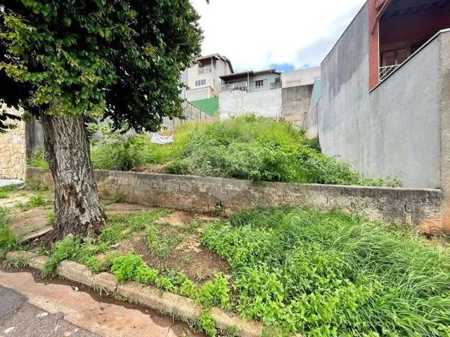 Terreno / Lote para Venda em Jundiaí/SP Jardim Planalto