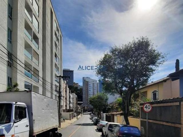Terreno / Lote para Venda em Juiz de Fora/MG Cascatinha