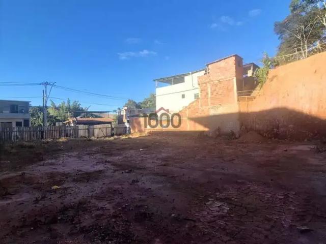 Terreno / Lote para Venda em Juiz de Fora/MG Grama