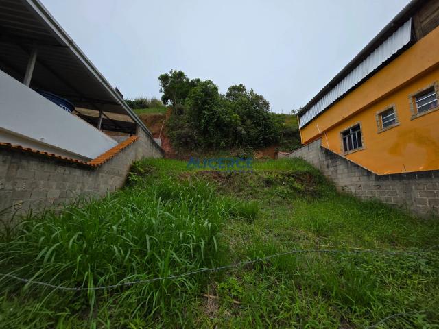Terreno / Lote para Venda em Juiz de Fora/MG Grama