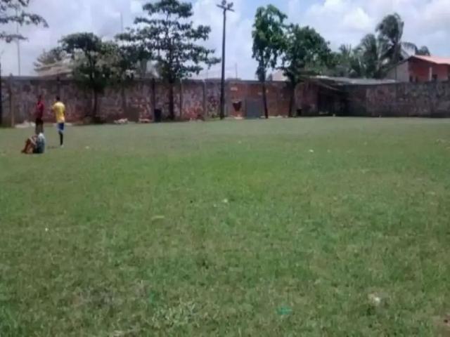 Terreno / Lote para Venda em Lauro de Freitas/BA Centro