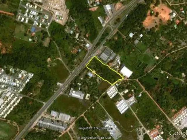 Terreno / Lote para Venda em Lauro de Freitas/BA Estrada do Coco
