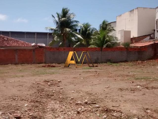 Terreno / Lote para Venda em Lauro de Freitas/BA Pitangueiras