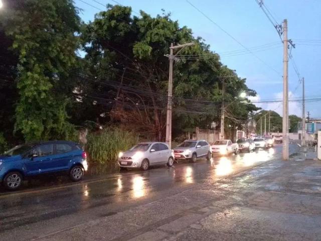 Terreno / Lote para Venda em Lauro de Freitas/BA Pitangueiras