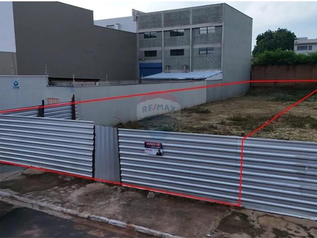 Terreno / Lote para Venda em Leme/SP Centro