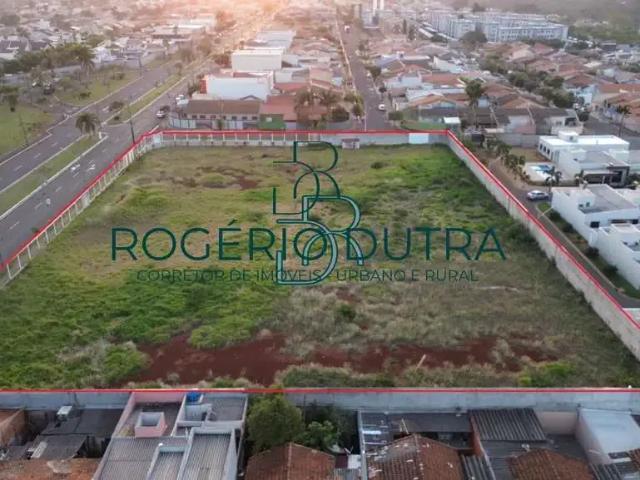 Terreno / Lote para Venda em Londrina/PR Operária