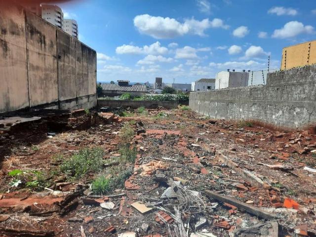 Terreno / Lote para Venda em Londrina/PR Centro
