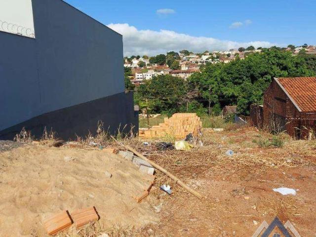 Terreno / Lote para Venda em Londrina/PR Colúmbia